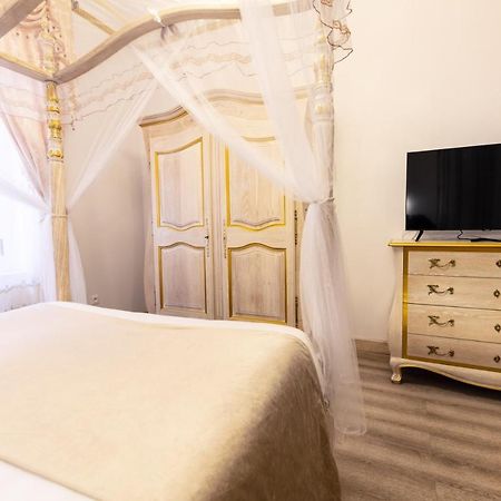 Chambre A Baldaquin Maison De L'Eglise Du Couvent ナルボンヌ エクステリア 写真