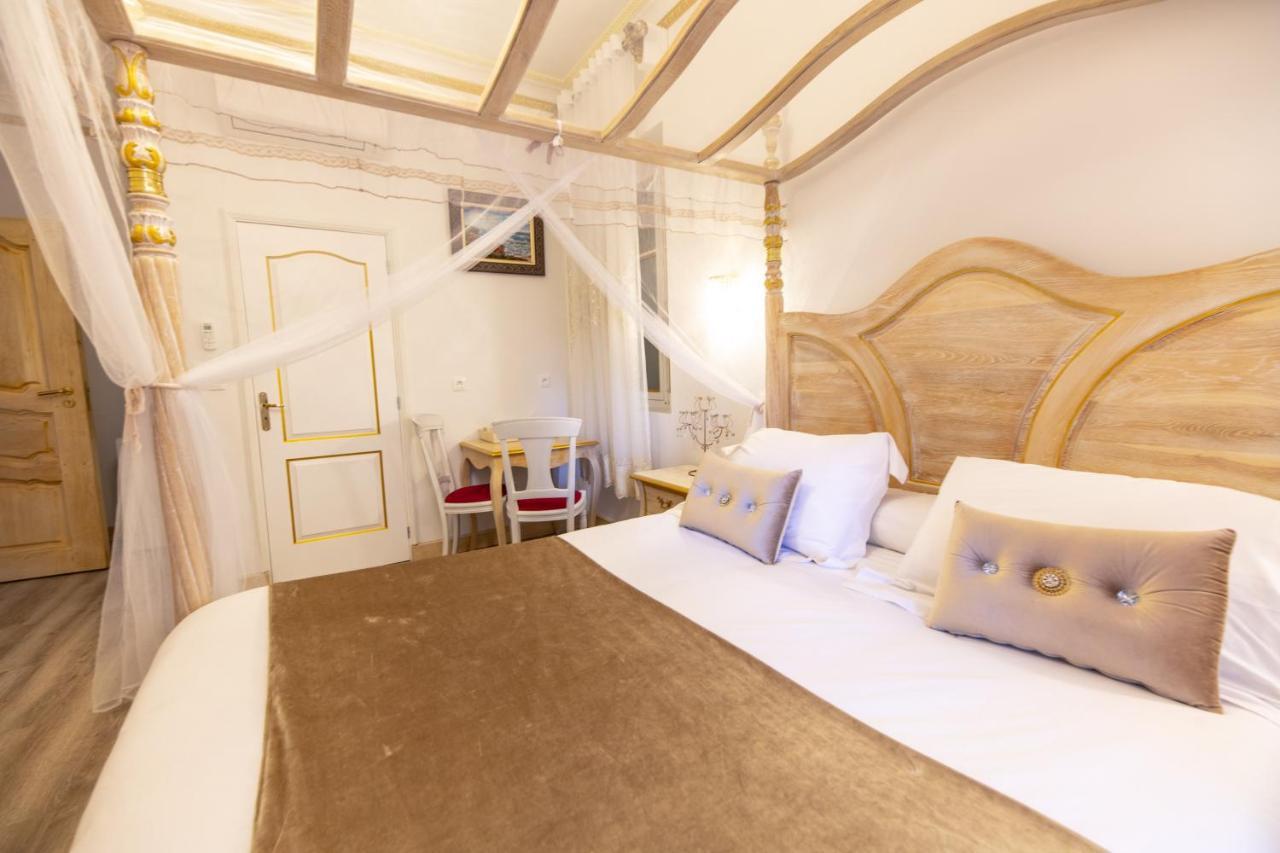 Chambre A Baldaquin Maison De L'Eglise Du Couvent ナルボンヌ エクステリア 写真