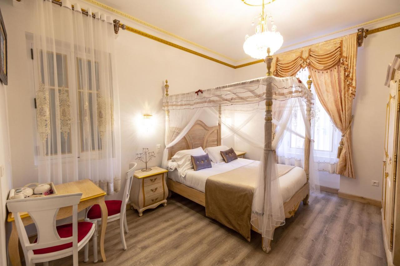 Chambre A Baldaquin Maison De L'Eglise Du Couvent ナルボンヌ エクステリア 写真