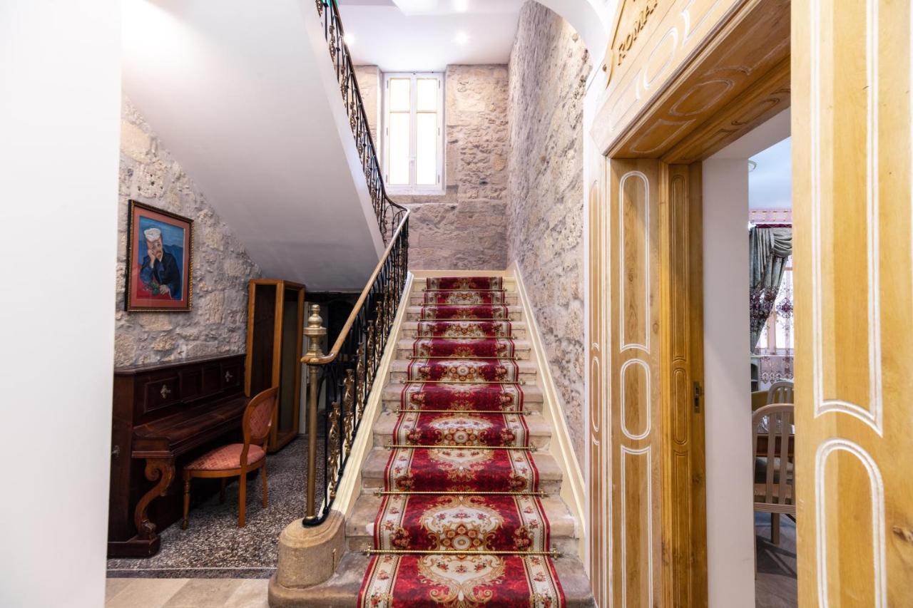 Chambre A Baldaquin Maison De L'Eglise Du Couvent ナルボンヌ エクステリア 写真